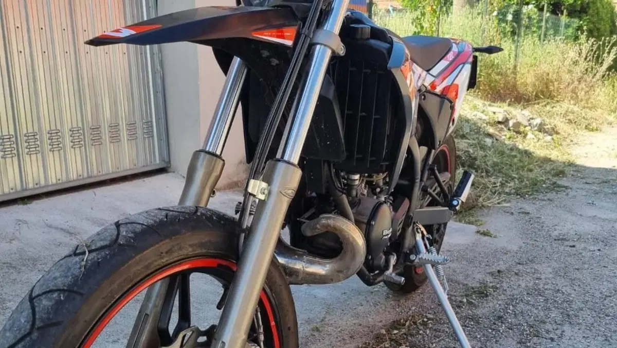 Betamotor RR 50 Motard (2021 - 26)  (2)