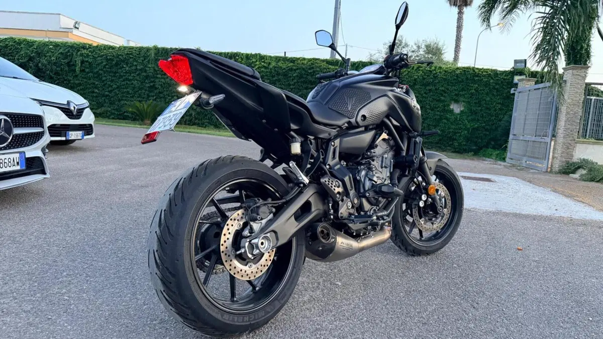 Yamaha MT-07 (2021 - 24)  (2)