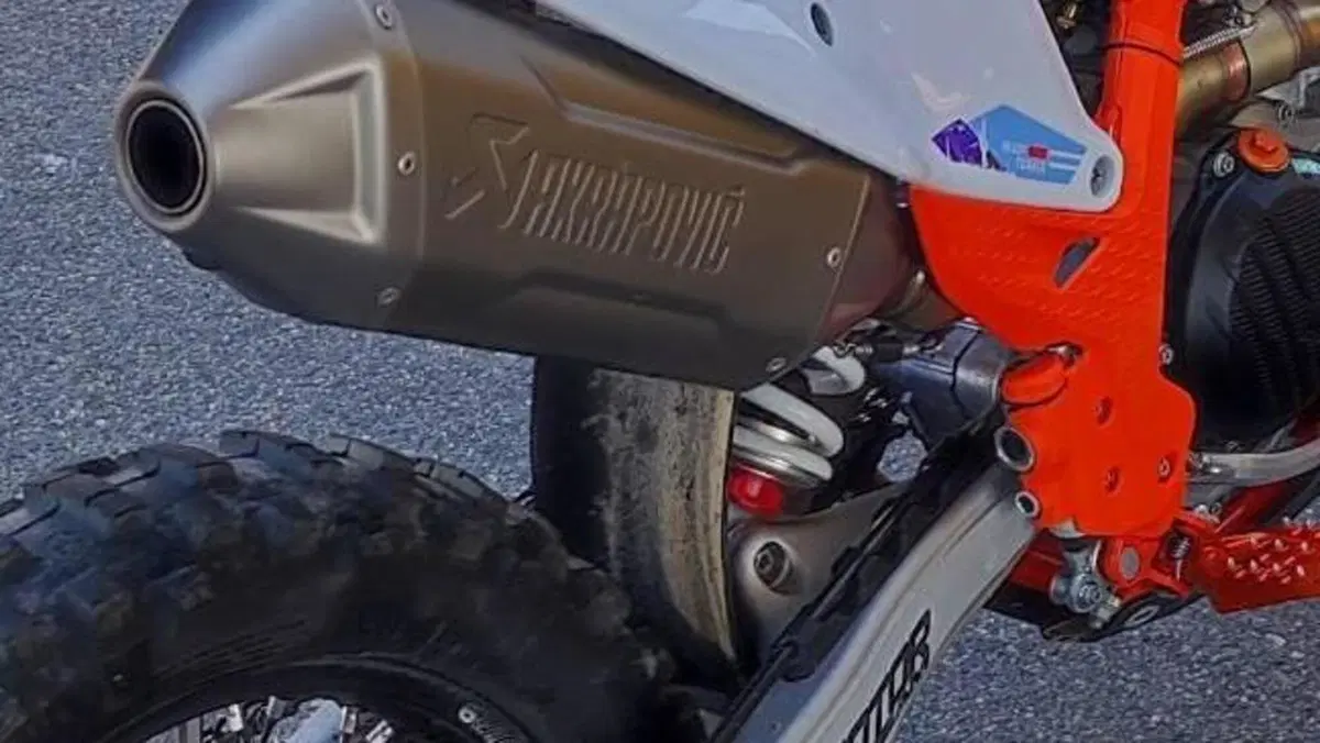 KTM 500 EXC-F Six Days (2024)  (12)