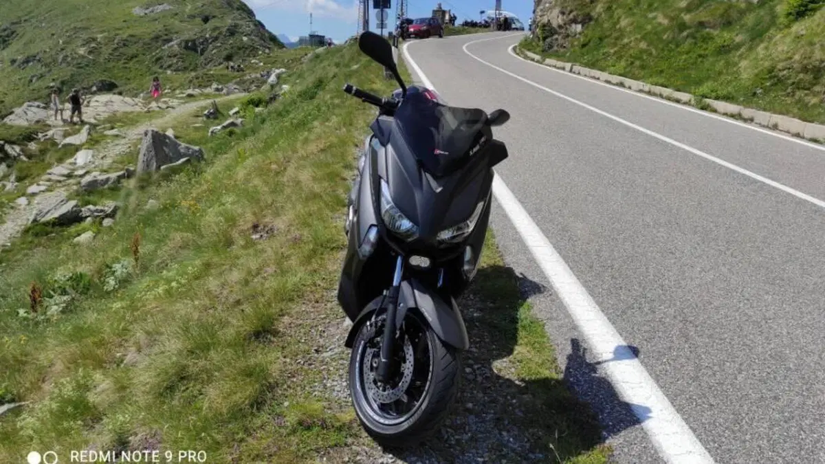Yamaha X-Max 400 Momodesign ABS (2014 - 16)  (5)