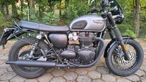 Triumph Bonneville T120 Black (2017 - 20)  (4)