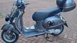 Vespa Granturismo 200 L  (3)