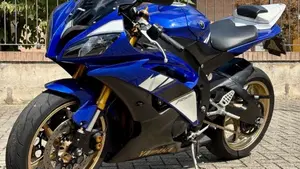 Yamaha YZF R6 (2008 - 09) 