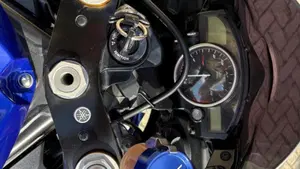 Yamaha YZF R6 (2008 - 09)  (2)