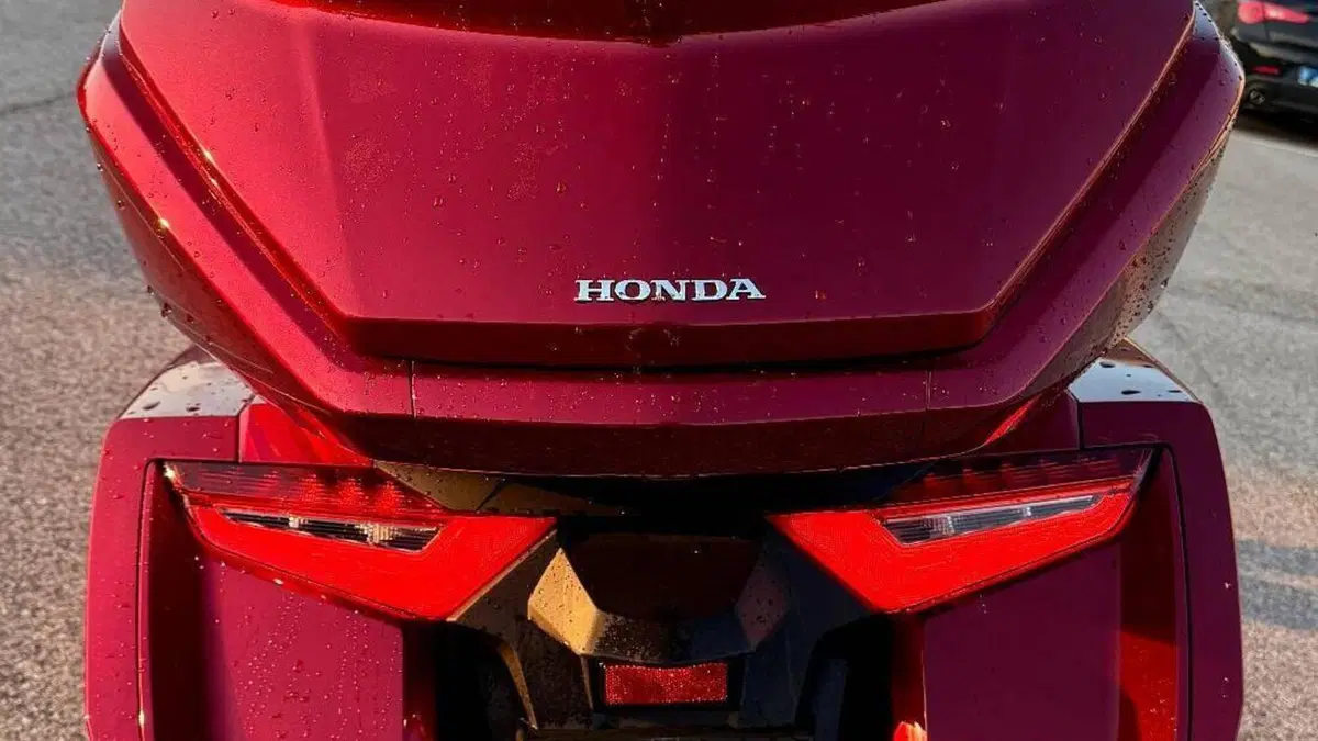 Honda GL 1800 Gold Wing Tour (2025 - 26)  (5)