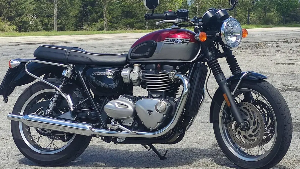 Triumph Bonneville T120 (2021 - 25) 