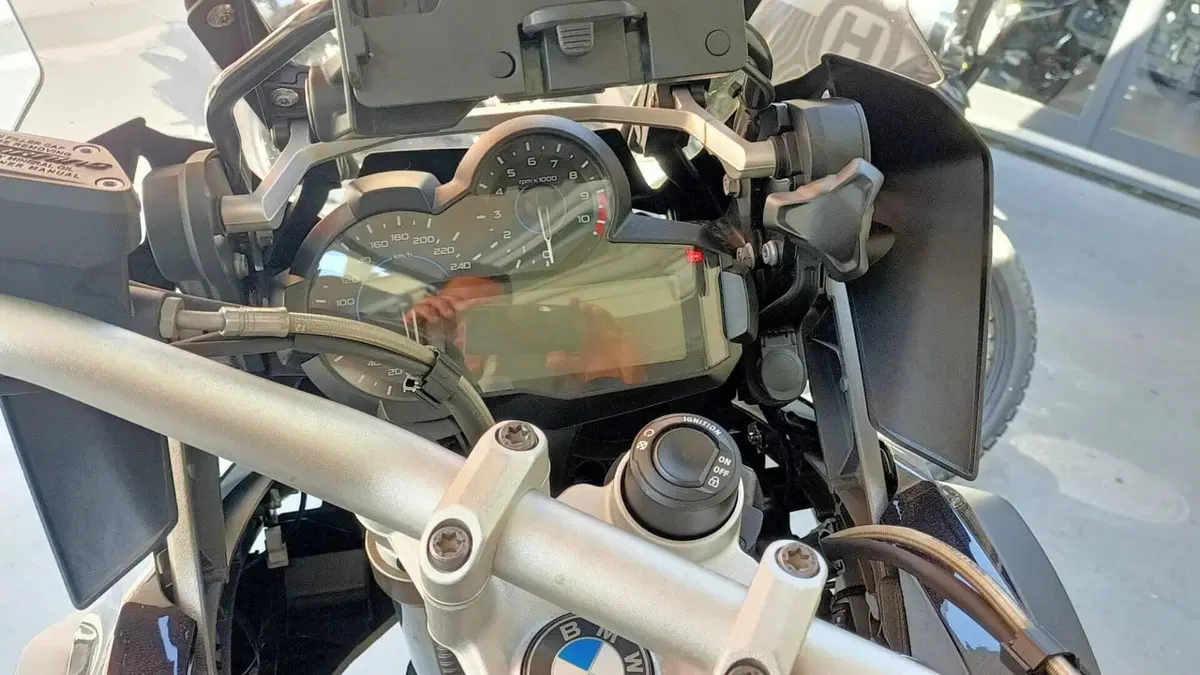Bmw R 1200 GS (2017 - 18)  (2)