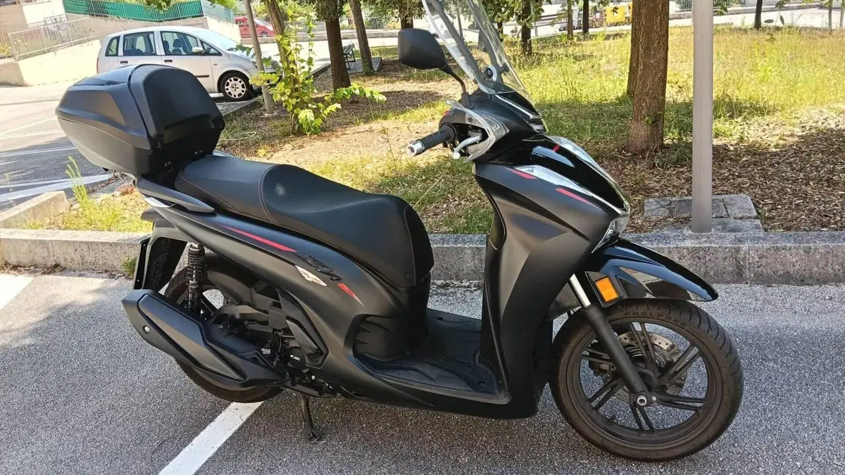 Honda SH 350i Sport (2025 - 26)  (3)