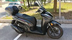 Honda SH 350i Sport (2025 - 26)  (3)