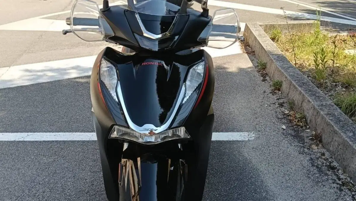 Honda SH 350i Sport (2025 - 26)  (4)