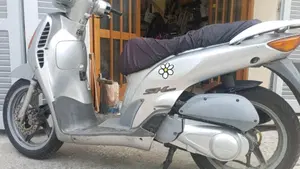 Honda SH 150 (2000 - 06)  (5)