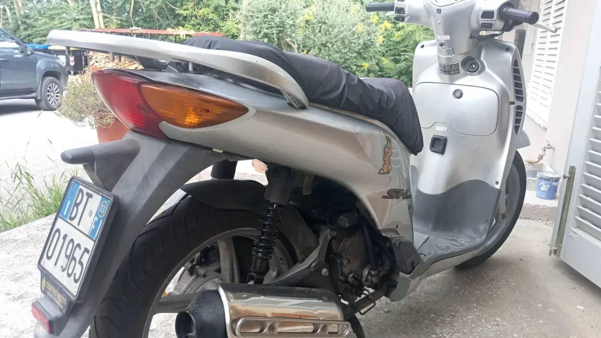 Honda SH 150 (2000 - 06)  (6)