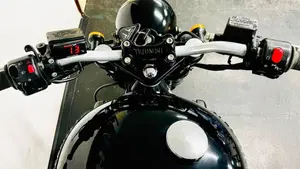 Triumph Legend TT 900 (1998 - 02)  (9)