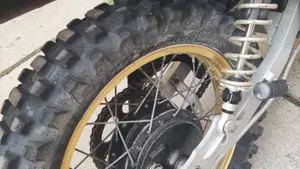 Suzuki   (10)