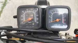 Suzuki   (12)