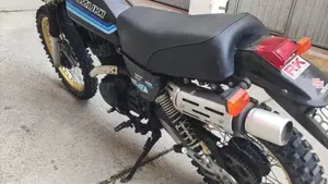 Suzuki   (6)