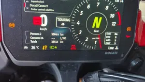 Ducati Multistrada V4 S (2021 - 24)  (3)