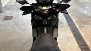 Yamaha X-Max 300 ABS (2017 - 20)  (5)