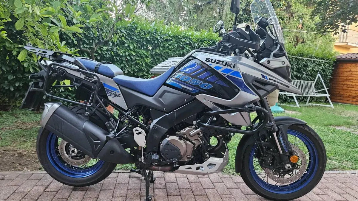 Suzuki V-Strom 1050XT Pro (2020 - 23)  (2)