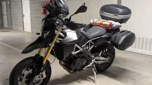 Aprilia Dorsoduro 750 (2009 - 14)  (8)