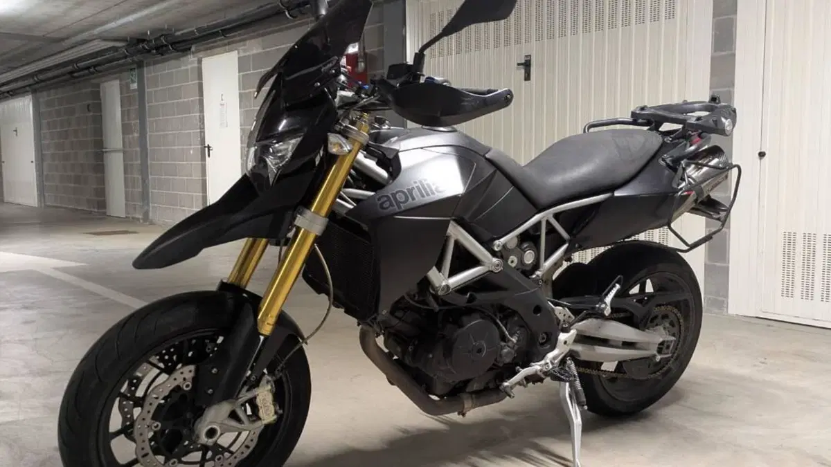 Aprilia Dorsoduro 750 (2009 - 14)  (16)