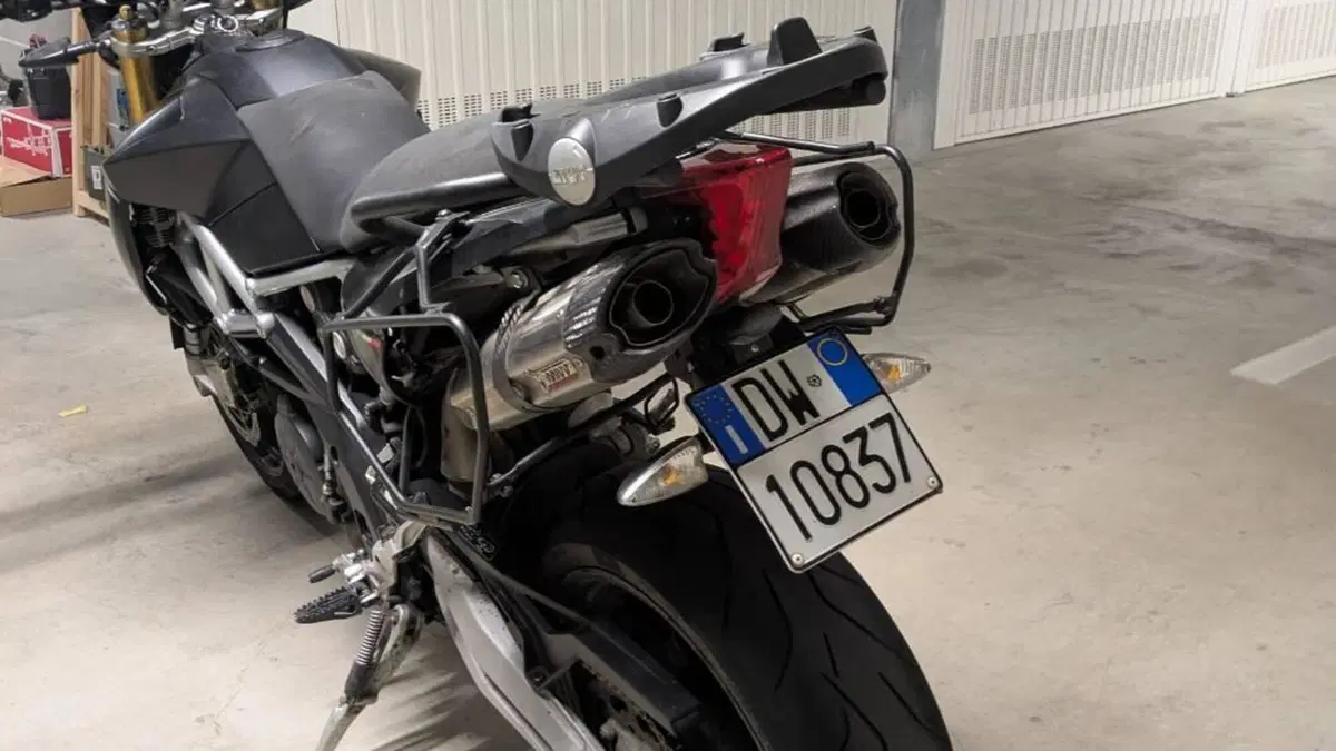 Aprilia Dorsoduro 750 (2009 - 14)  (17)
