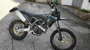 Fantic Motor XEF 125 Performance 4T (2022) 