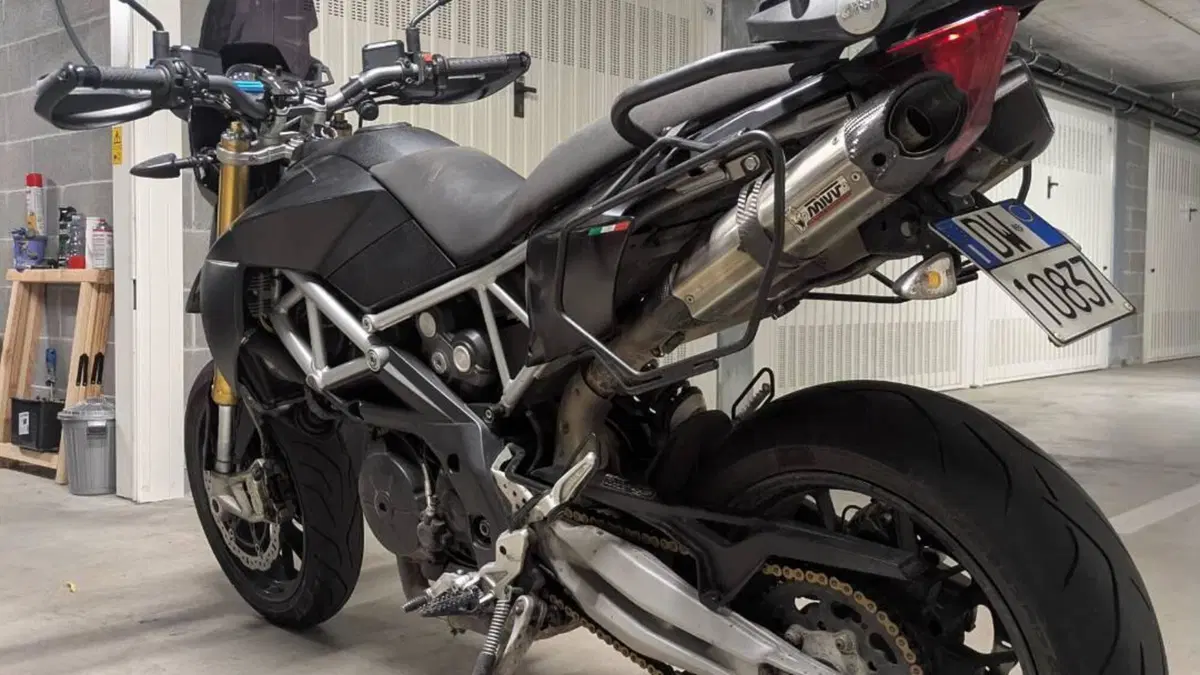 Aprilia Dorsoduro 750 (2009 - 14)  (4)