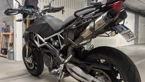 Aprilia Dorsoduro 750 (2009 - 14)  (4)