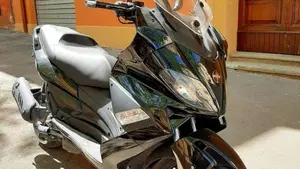 Gilera Nexus 300 (2007 - 13)  (2)