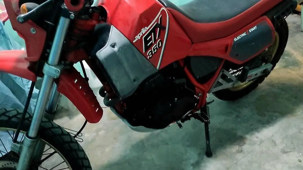 Aprilia   (2)