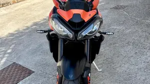 Triumph Street Triple 765 R (2023 - 26)  (2)