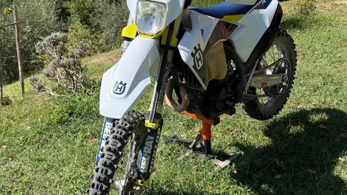 Husqvarna FE 250 (2021)  (2)