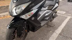 Yamaha T-Max 500 (2008 - 12)  (5)