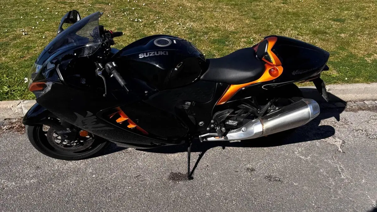 Suzuki GSX 1300 R Hayabusa (2021 - 24) 