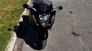 Suzuki GSX 1300 R Hayabusa (2021 - 24)  (2)