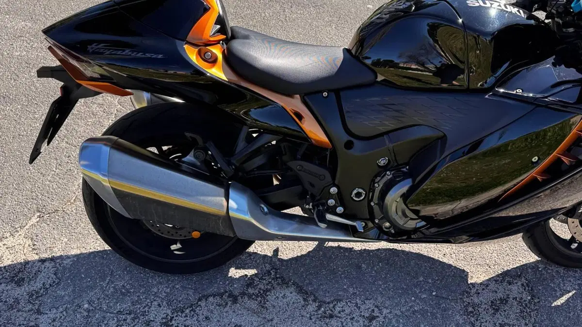 Suzuki GSX 1300 R Hayabusa (2021 - 24)  (6)