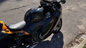Suzuki GSX 1300 R Hayabusa (2021 - 24)  (8)