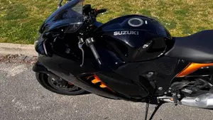 Suzuki GSX 1300 R Hayabusa (2021 - 24)  (11)