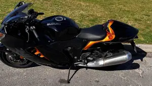 Suzuki GSX 1300 R Hayabusa (2021 - 24)  (13)
