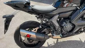 Yamaha YZF R7 (2021 - 25)  (3)