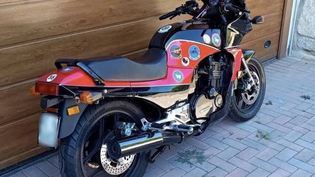 Kawasaki   (3)