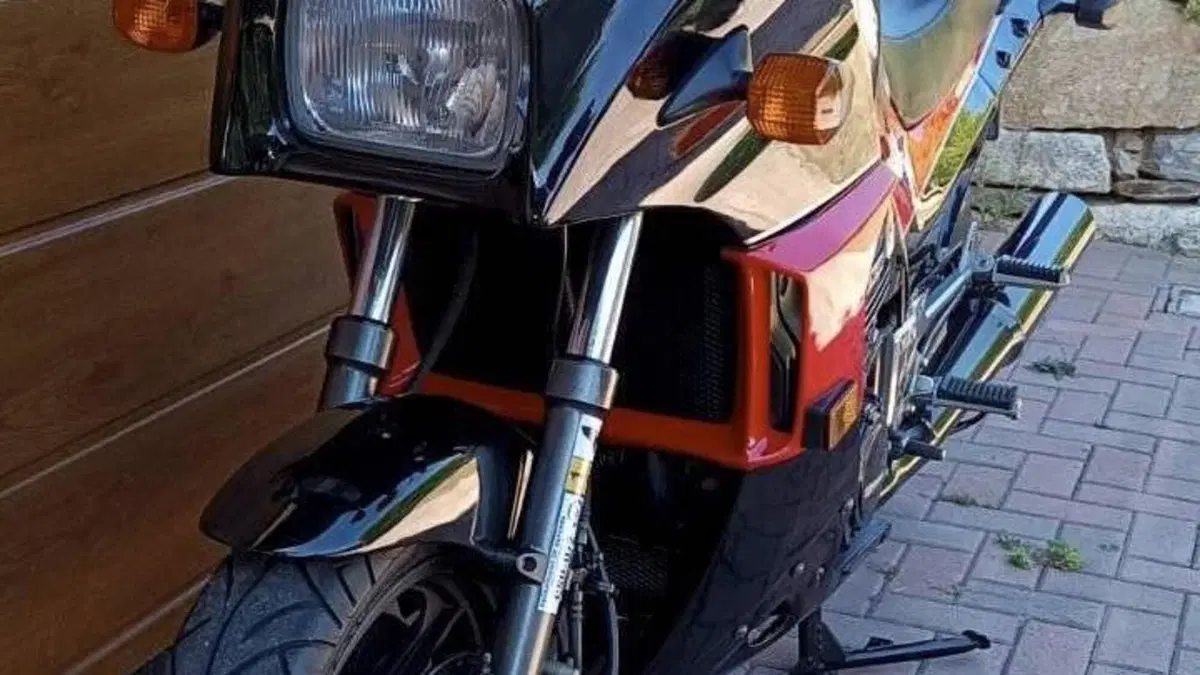 Kawasaki   (7)