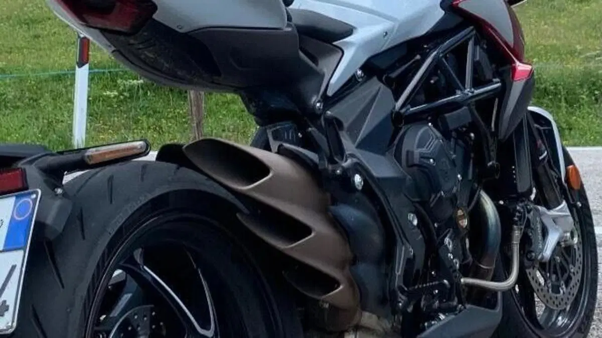 MV Agusta Brutale 800 RR (2021 - 25) 