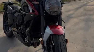 MV Agusta Brutale 800 RR (2021 - 25)  (5)