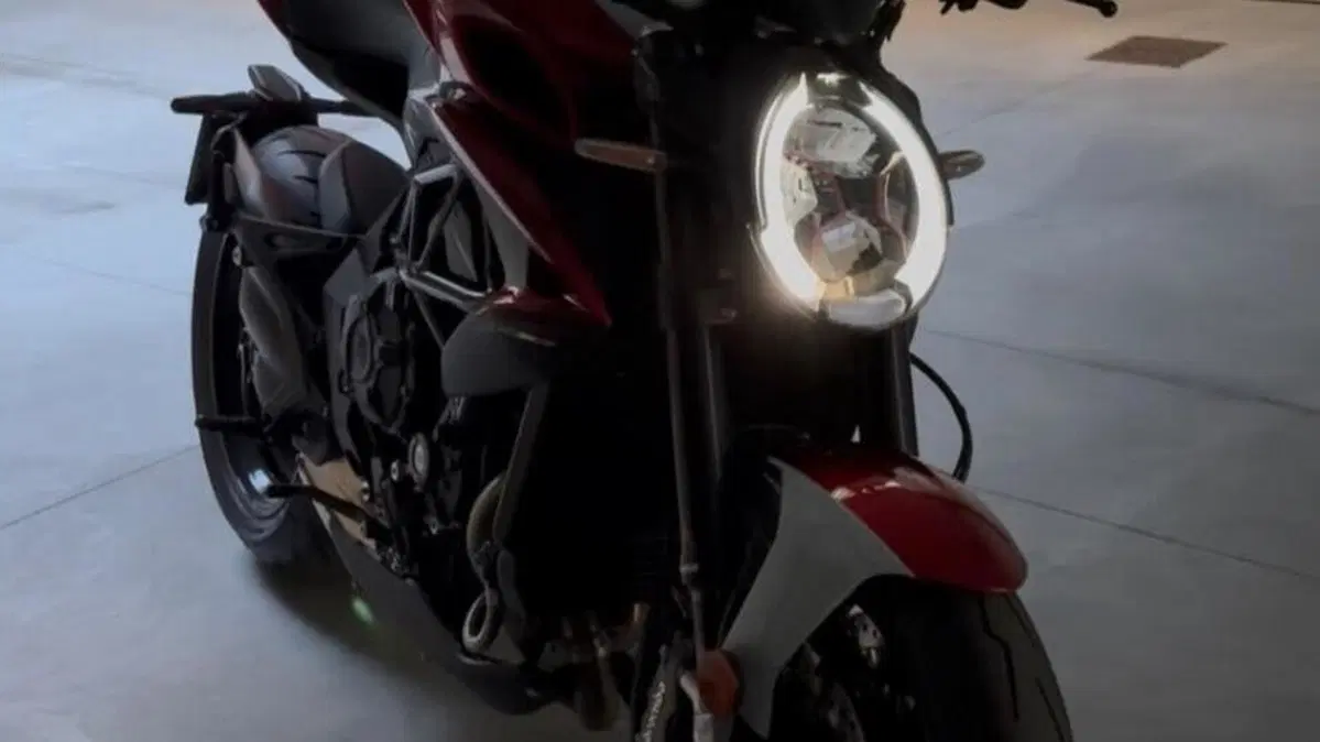 MV Agusta Brutale 800 RR (2021 - 25)  (6)
