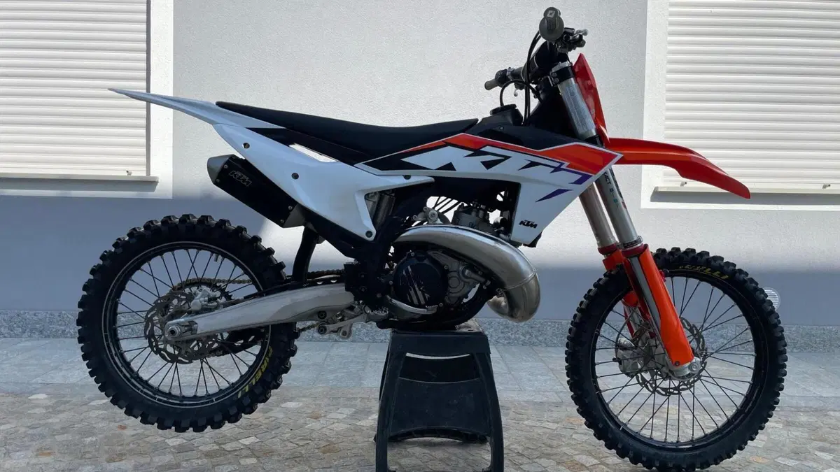 KTM 250 SX (2023) 