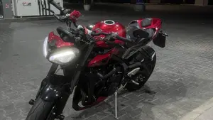 Triumph Street Triple 765 RS (2023 - 26) 