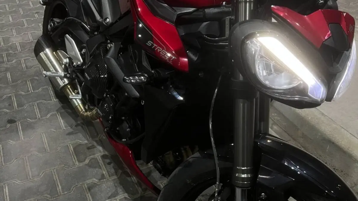 Triumph Street Triple 765 RS (2023 - 26)  (7)