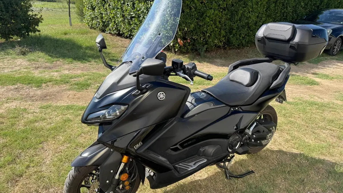 Yamaha T-Max 560 Tech Max (2022 - 24)  (4)